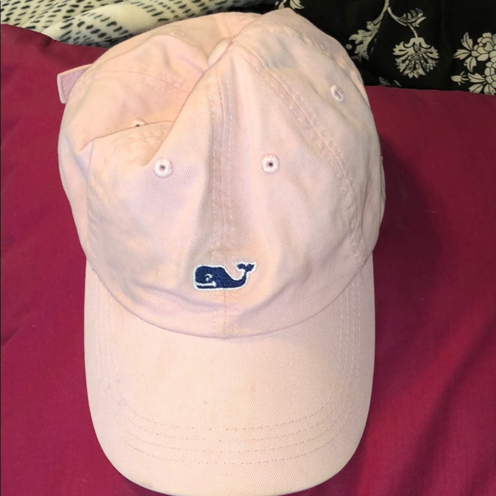 Vineyard vines pink hat
